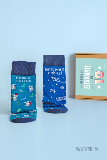 pack de calcetines con mensaje original. idea de regalo para estudiantes
