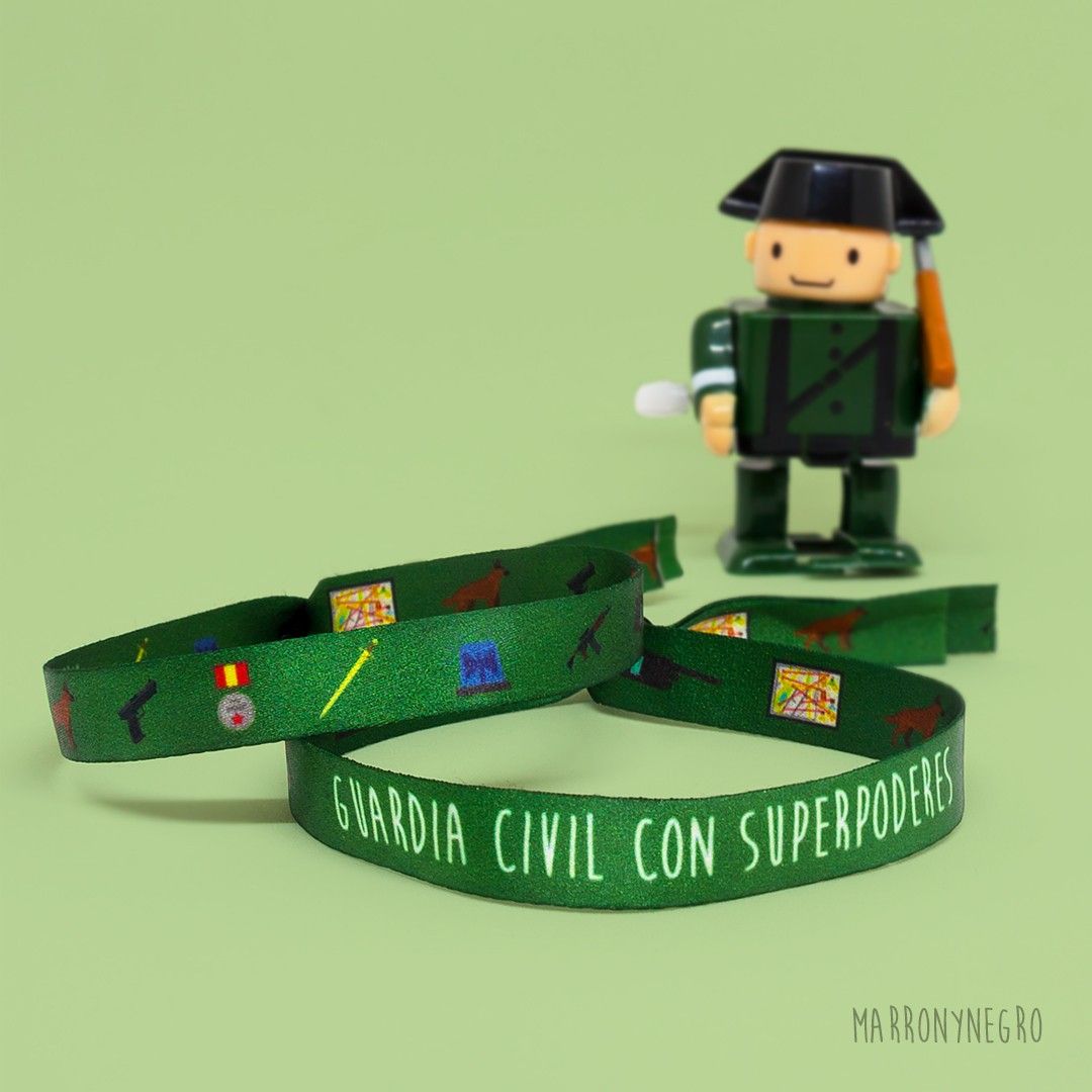 Pack Guardia Civil con superpoderes