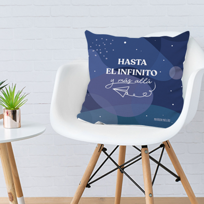 Cojín Reversible con relleno "Hasta el infinito y más allá"