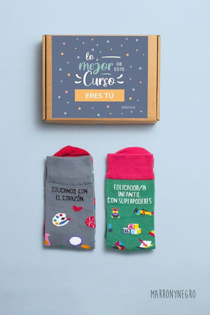 Pack 2 calcetines Educando con el corazón + Educador/a Infantil con superpoderes