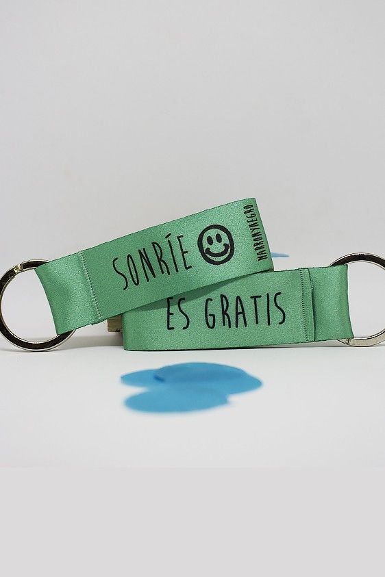Llavero Sonríe, es gratis