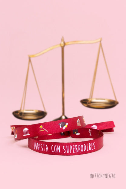 Pulsera Jurista con superpoderes