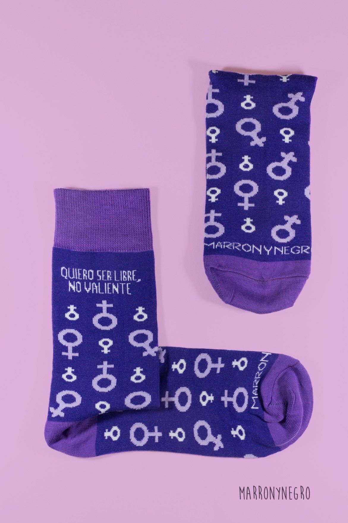 Calcetines "Quiero ser Libre, No Valiente"