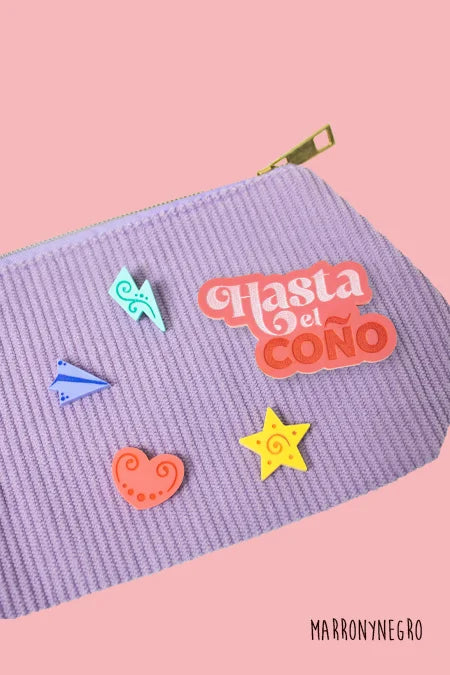 Estuche + Pins Hasta el Coño