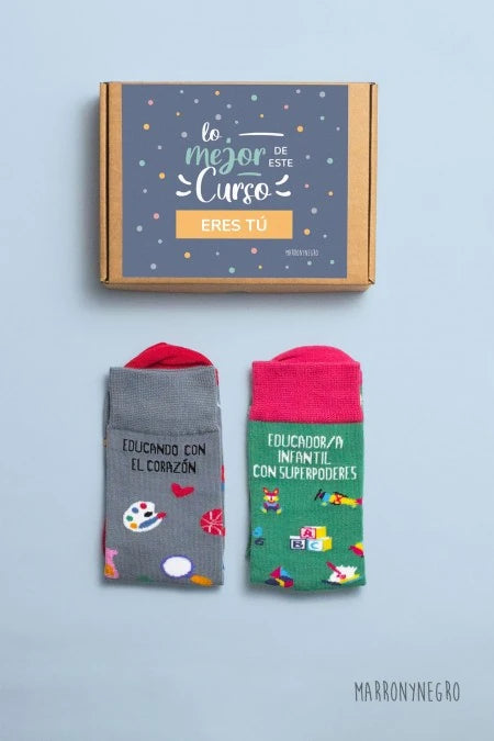 Pack 2 calcetines Educando con el corazón + Educador/a Infantil con superpoderes