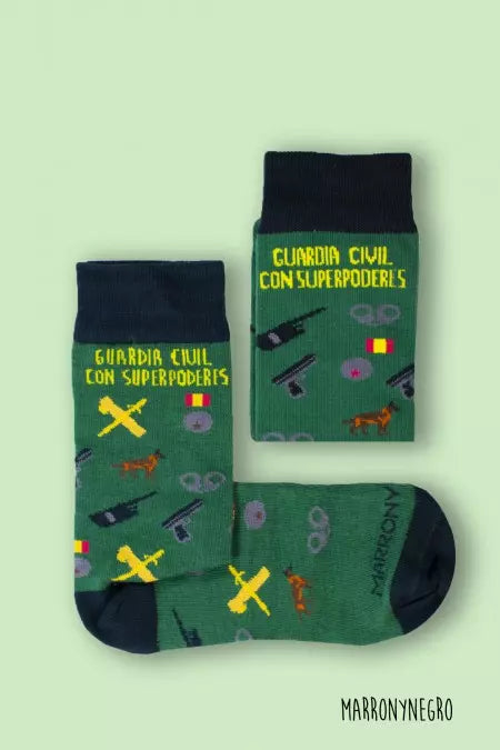 Calcetines Guardia Civil con superpoderes