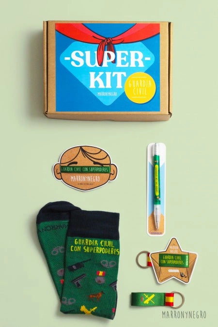 Pack Guardia Civil con superpoderes
