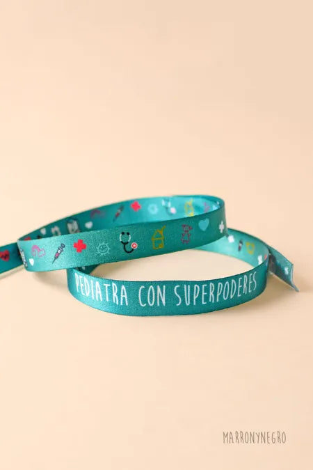 Pulsera Pediatra con superpoderes
