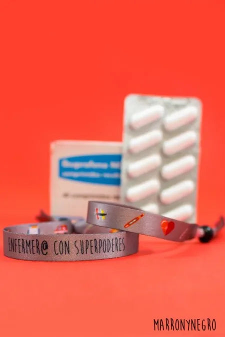 Pulsera Enfermer@ con superpoderes