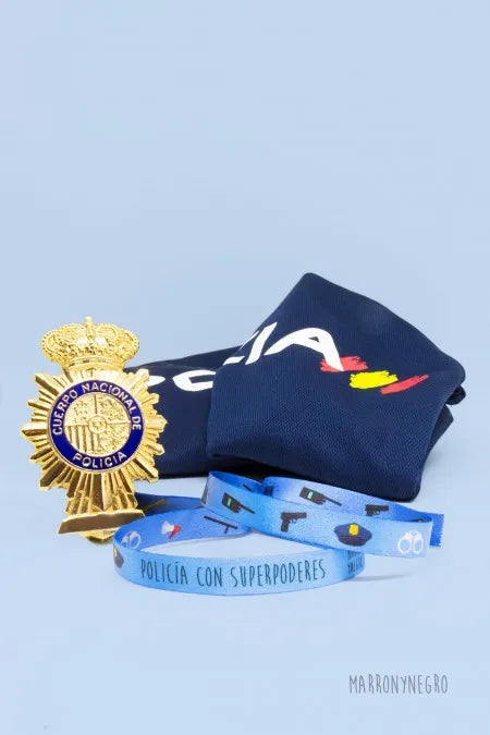 Pulsera Policía con superpoderes