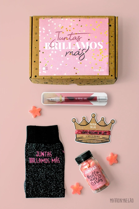 Producto: Pack Juntas brillamos más - Marronynegro