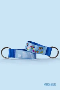 Producto: Llavero Maestr@ con Superpoderes - Marronynegro