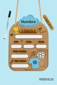 Producto: Placa Primer y Último Día de Curso – Fútbol - Marronynegro